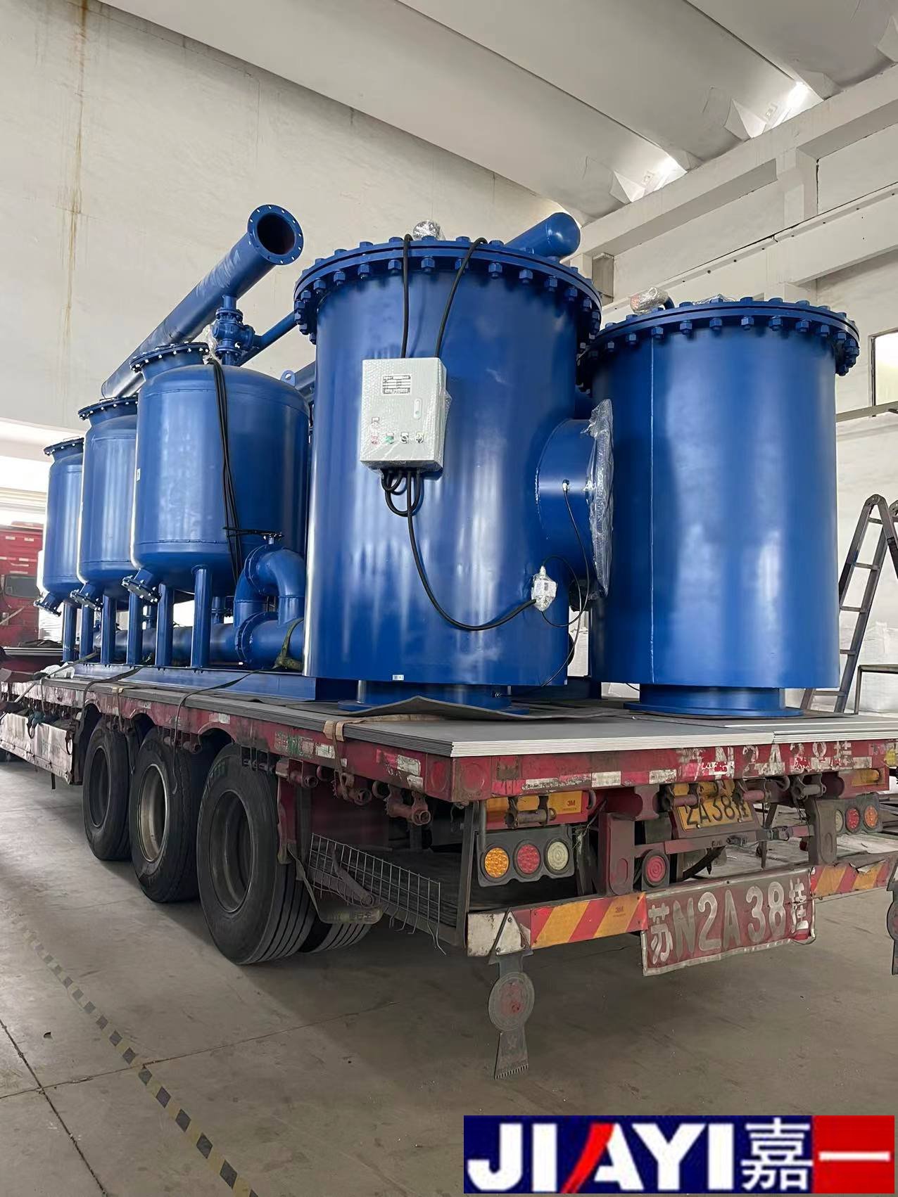 福建漳平整車直達(dá)自清洗過濾器3臺(tái)，定制型加藥裝置1臺(tái)，定制型七連罐石英砂過濾器1臺(tái)