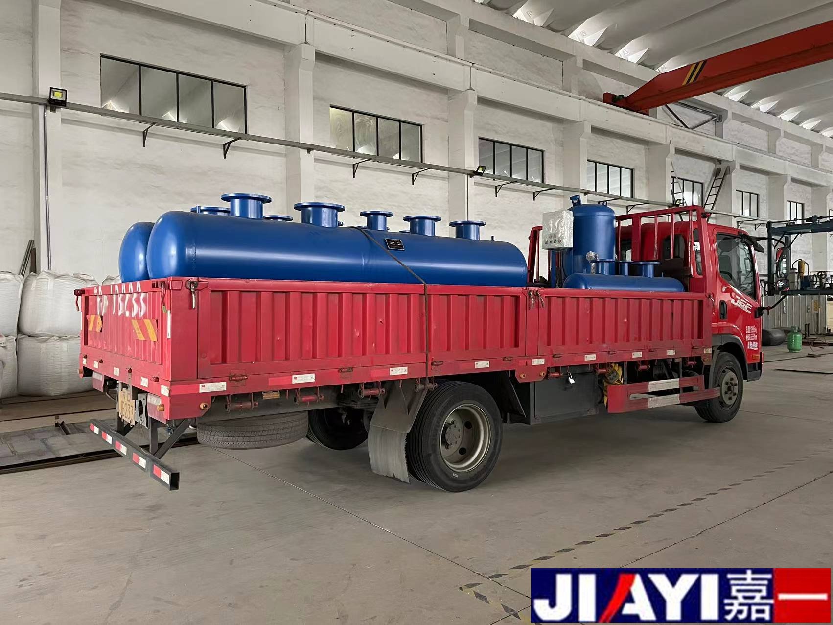 江蘇常州專車直達分集水器4臺，定壓補水機組1套